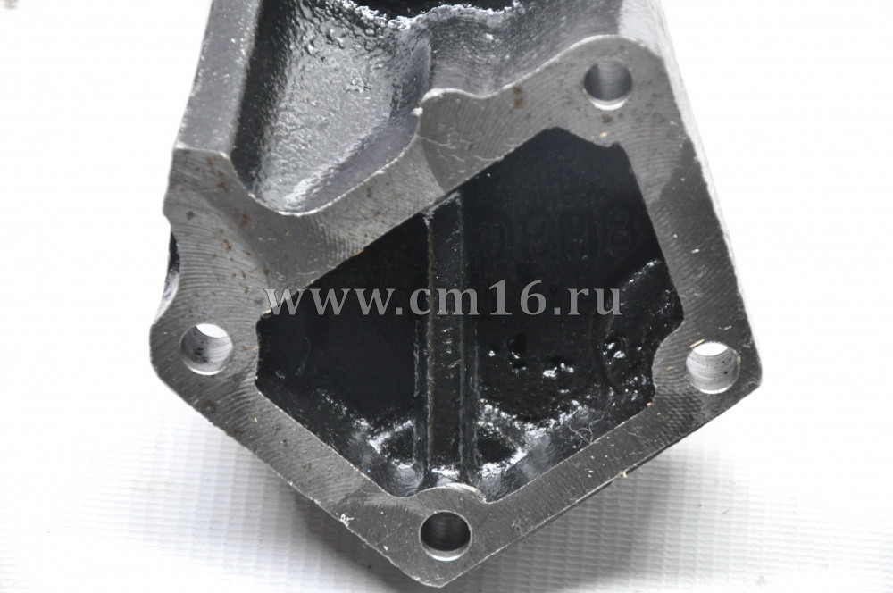 3285946/3285947 Кронштейн крепления шкива вентилятора 6ISBe 250 (О-)