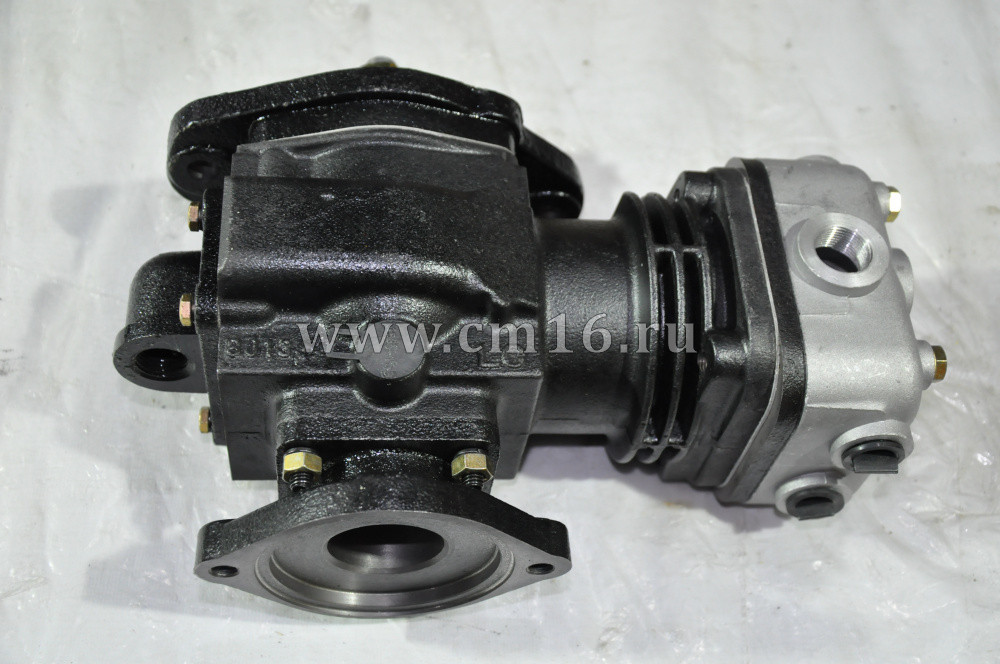 3974548/3974549 Компрессор воздушный 6BT,B5.9-180,EQB180-20,210-20 (головка маленькая, с патрубком) (C)
