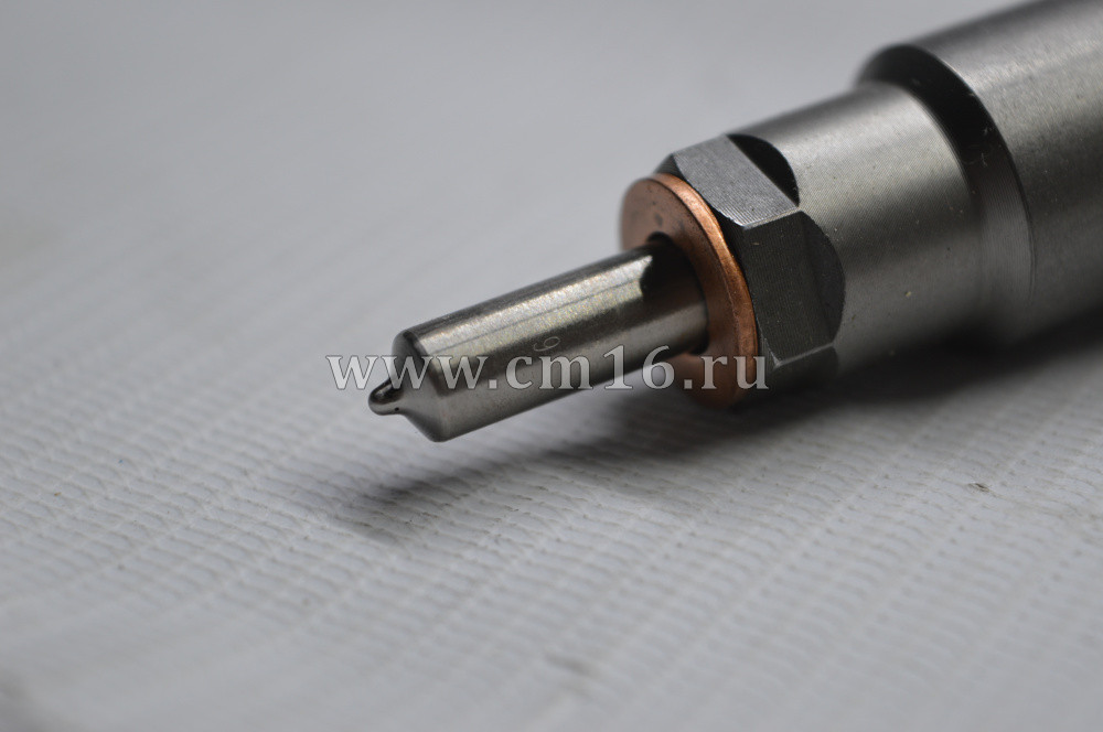 3975929 Форсунка топл. L 340-375 Е-2 (O+)