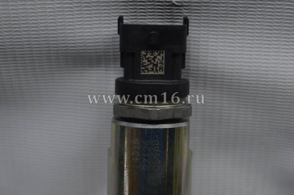 5259689/0445224013 Рампа топл.форсунок с датчиком ISF3.8 0445224013 (О+)