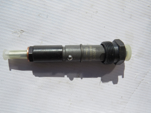 3909476 Форсунка топл. 6BT,EQB Е-2 (диаметр 12 мм) (С)