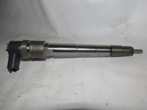 0445110376/5258744 Форсунка топл. 0445110376 BOSCH ISF2.8 (О+)